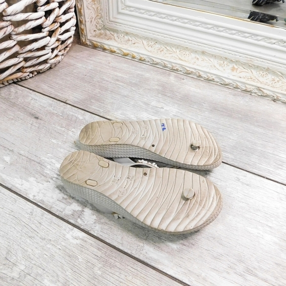 CHARLES ALBERT GRAY TAUPE BEADED & JEWELED SLIDES - Picture 5 of 5